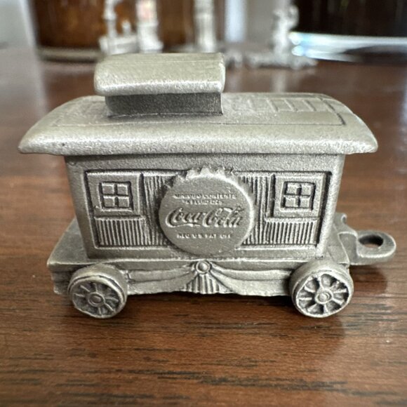 Vtg 1995 Mini Coca-Cola 4 Piece Train Set Engine #1 Bottle Bear Car & Caboose - Picture 13 of 16